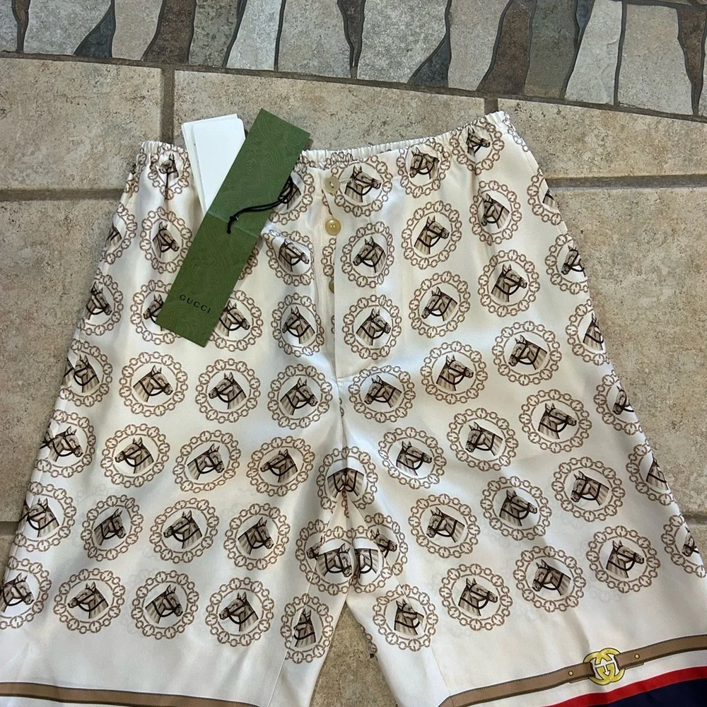 Men's Gucci graphic horse, print silk shorts size small made in Italy